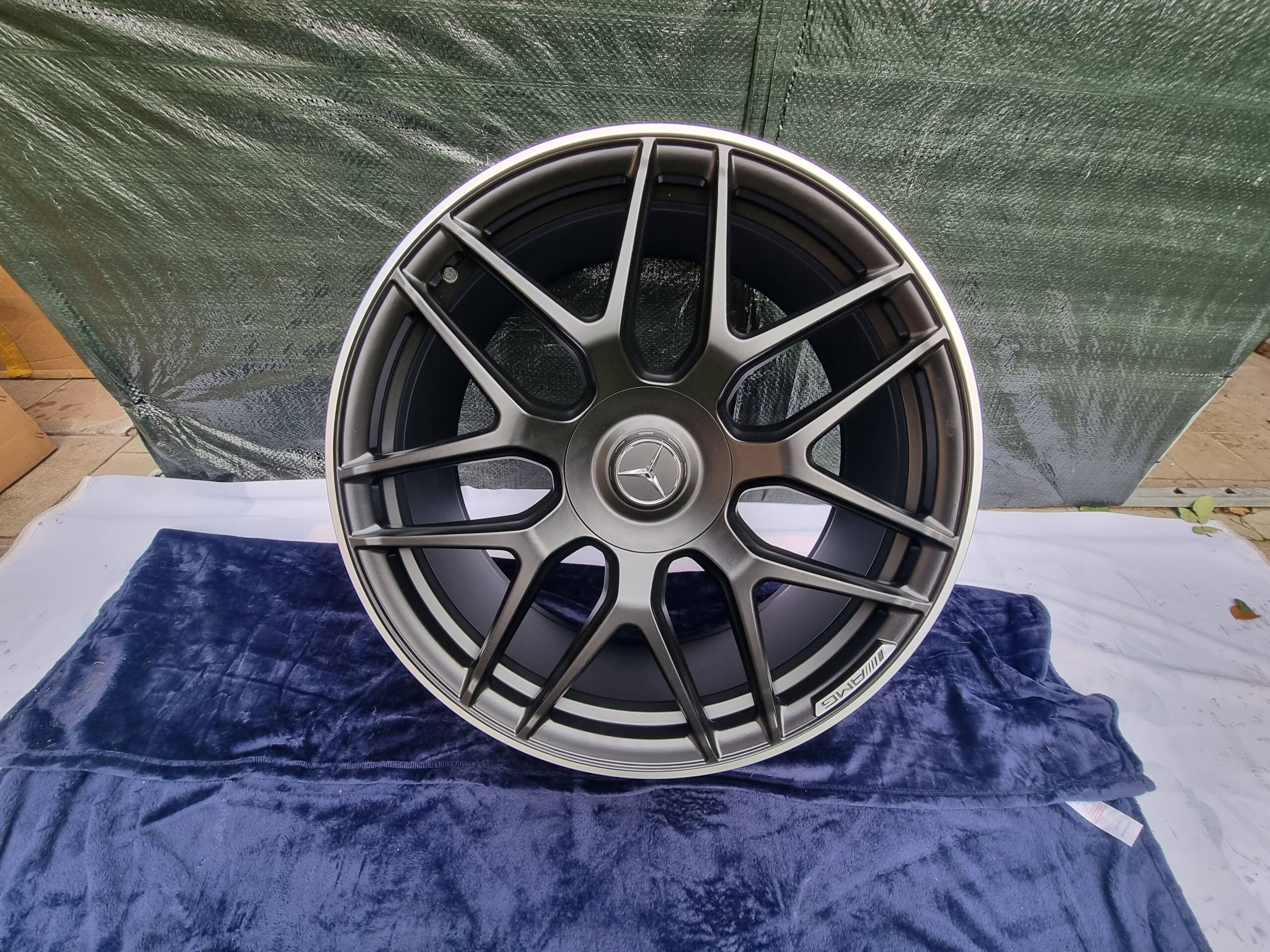 Nové AMG 22″ disky